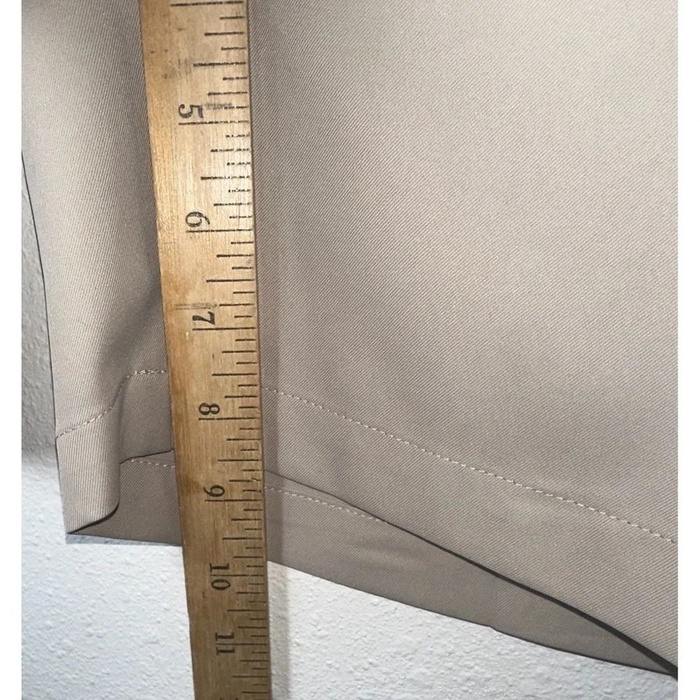 Peter Millar Crown Sport Shorts‎ Mens 40 Tan Chino Salem Performance Golf Casual